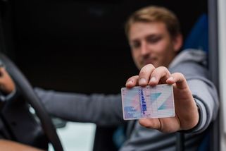 Co všechno (ne)smíte legálně řídit s řidičákem skupiny B a jeho rozšířeními? - Garáž.cz